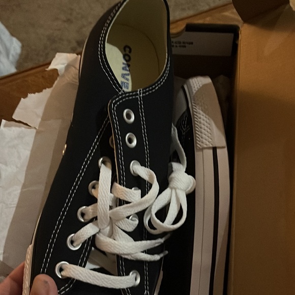 Converse - Picture 2 of 3